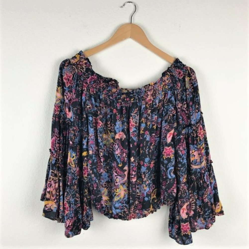 Free People • Free Spirit Off the Shoulders Bell Sleeve Top || Medium - Picture 4 of 5